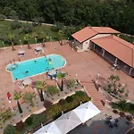 Feudo Delle Querce Фермерский дом *