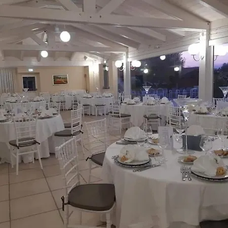 Alloggio per agriturismo Feudo Delle Querce *